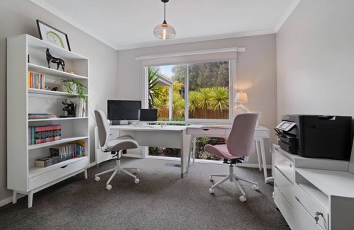 Invermay Park House | Spacious Country Escape close to Ballarat