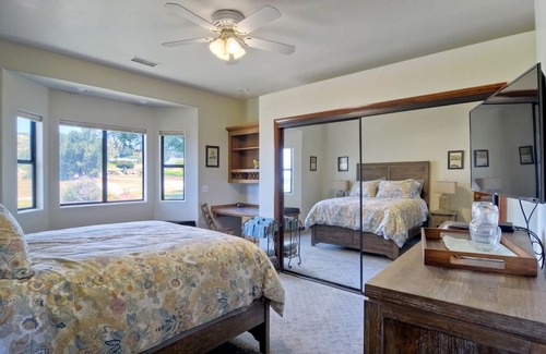 Ramona House | SPACIOUS COUNTRY ESTATE IN RAMONA WINE COUNTRY.