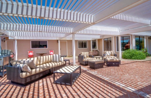 Ramona House | SPACIOUS COUNTRY ESTATE IN RAMONA WINE COUNTRY.