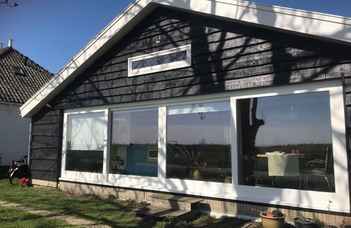 Monnickendam House | Spacious Country Home With Spectacular View on Lake in Waterland, Amsterdam Area