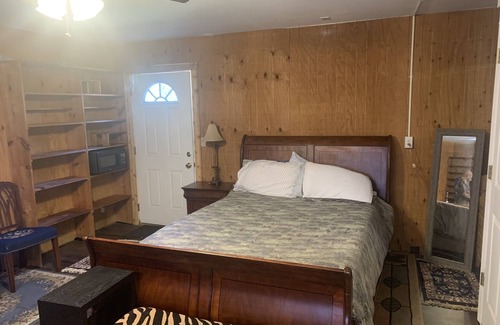 Tallahassee House | Spacious country retreat minutes away from downtown