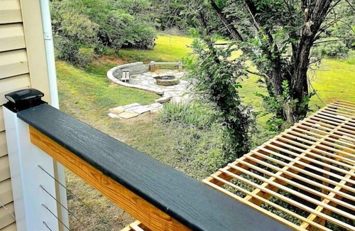 Callands-Gretna House | Spacious Countryside Cabin w/Hot Tub and Firepit