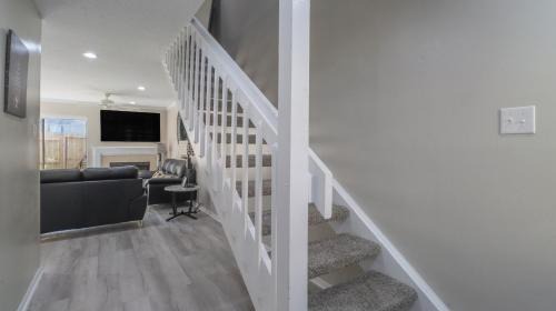 Mobile Apartment | Spacious Cozy Condo! Perfect for longer stays