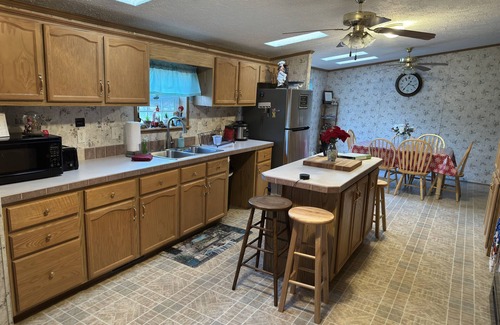 Cairo Cottage | Spacious Cozy Getaway in the Catskills: King bed/Game Room