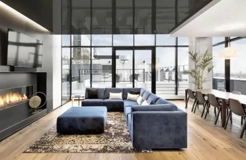 Downtown Montreal Condo | Spacious Cozy & LuxuriousnCondo, 2 bed 2 bath