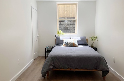 Kingston Apartment | Spacious Cozy Uptown Studio