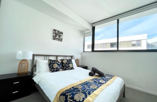 Wentworth Point Apartment | Spacious cozy2BR close to OlympicPark free carpark