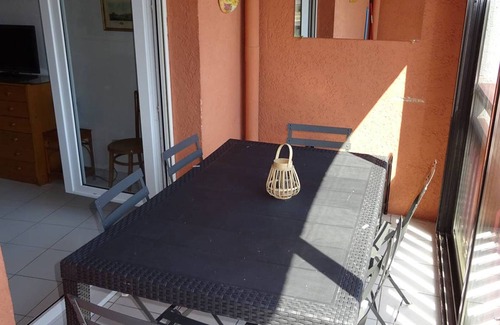 Le Port Apartment | Spacious Cross-Through T3 at Canet Beach Port