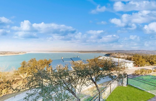 Canyon Lake House | Spacious dog-friendly home with decks & beautiful views - near boat ramp & lake
