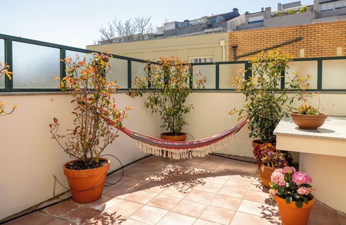 Cedofeita Apartment | Spacious Downtown Apartment with Private Terrace
