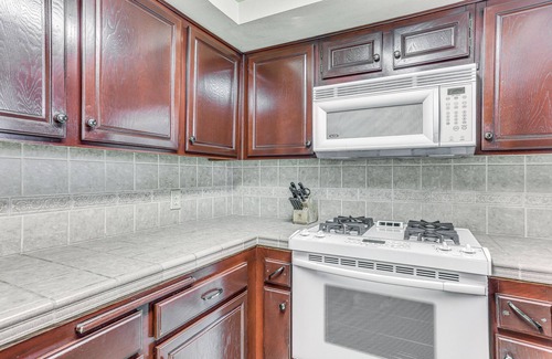 Downtown House | Spacious Downtown Fresno Townhome: Walk to UCSF