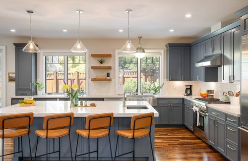 Whittier House | Spacious Downtown Gem, Steps to Pearl St Mall & CU
