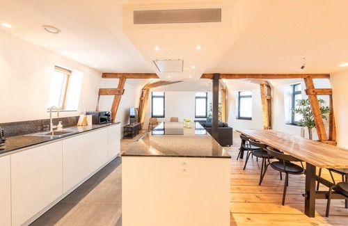 Lower Town Apartment | Spacious Duplex Close to all Cultural Sites