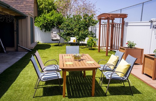 Clairemont House | Spacious eclectic home in the middle of everything