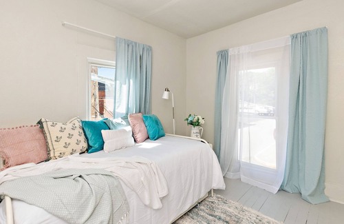 Excelsior Springs Apartment | Spacious Elegance Near Downtown