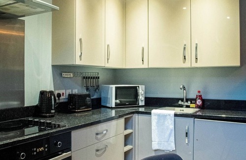 Neepsend House | Spacious Ensuite 2-Bedroom Flat in Kelham Island