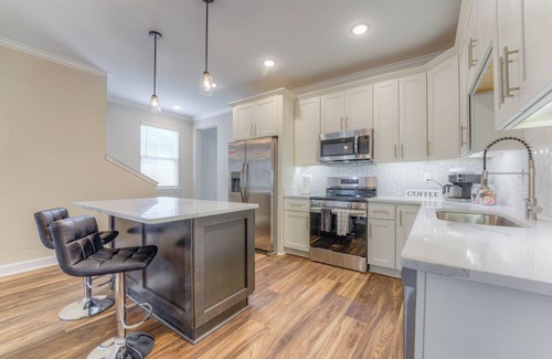 Downtown Memphis House | Spacious Entire Duplex Perfect for Families & Groups