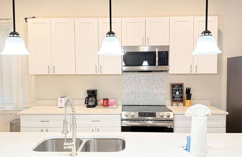 Taft House | Spacious Entire House Near Orlando Intl' Airport