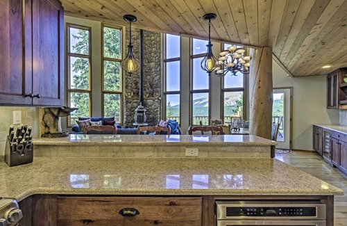 Valley of the Sun Cabin | Spacious Fairplay Retreat w/Hot Tub & Fire Pit!