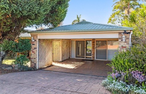 Wilsonton Heights House | Spacious family home close St Andrews, Starbucks