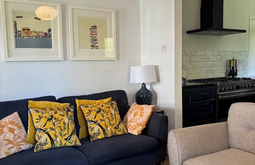Belfast House | Spacious family-friendly & pet-friendly Victorian home in bustling east Belfast