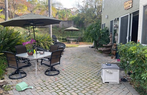 Evergreen House | Spacious family-friendly 4-bedroom house with WiFi and AC in charming San Jose