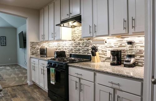 Houston House | Spacious & Family Friendly Home near IAH Airport