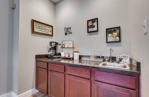 Encino Park House | Spacious Family Home w/Patio in San Antonio!