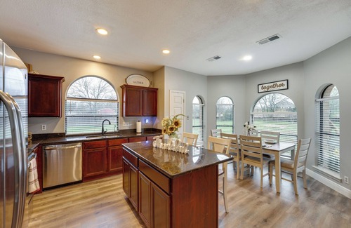 Encino Park House | Spacious Family Home w/Patio in San Antonio!