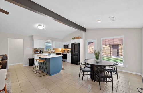 La Porte House | Spacious Family Home BBQ and Outdoor Area