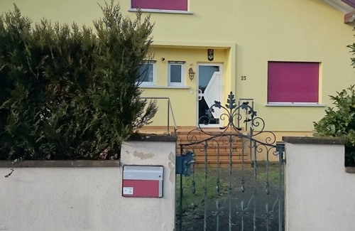 Kembs Villa | Spacious Family Home (Basel - 15min) - 7 rooms, 210 m2, residential area