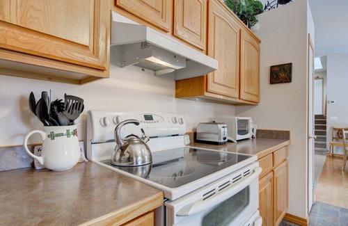 Bozeman House | Spacious Family Home | Privacy, Backyard w/Patio