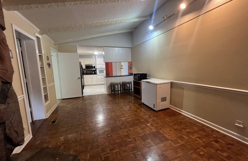 Franklin House | Spacious family home with enclosed yard, patio, and modern kitchen appliances
