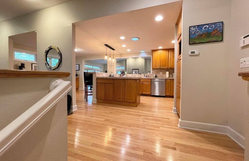 Baseline Sub House | Spacious Family Home with Hot Tub, Theater; near trails, Pearl, CU