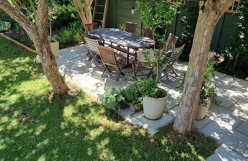Rosebank House | Spacious family home. Fully equipped and close to all amenities.