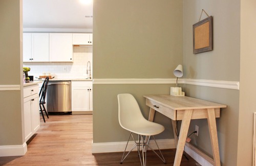 Charlotte House | ♥Spacious Family Oasis ~ 5★ Location ~ ♛Royal Beds
