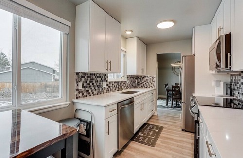 North Central Westminster House | Spacious family retreat with backyard & theater room