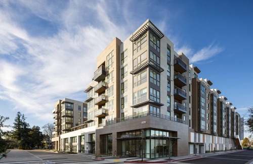 Mountain View Condo | Spacious Family Stay | Avelle 2BR Condo with Pool