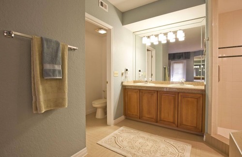 Kissimmee Hotel | Spacious Family Suite w/Kitchen & Cozy Living Space in Kissimmee | 2 Units