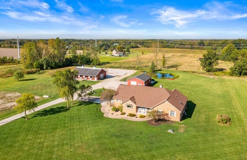 Casco House | Spacious Farmhouse with Hot Tub near Richmond MI