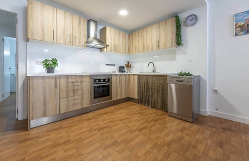 Pobles de l'Oest Apartment | Spacious first floor in Benimámet
