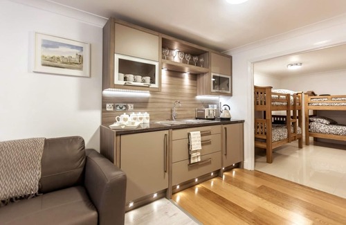 Merthyr Tydfil Apartment | Spacious Flat by Taff Trail - Ideal for Groups