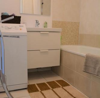 Saint-Louis Apartment | Spacious Flat Garden&Parking 5min Basel Tram Bus Airport
