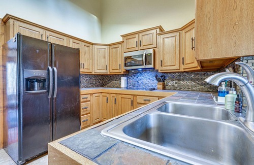 Fort Wayne House | Spacious Fort Wayne Home w/ Hot Tub + Sauna!