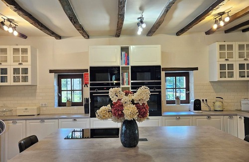 Champagne-et-Fontaine House | Spacious estate in superb Champagne-et-Fontaine with WiFi, endless opportunities