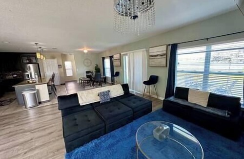 Marbella House | Spacious, Fun & Convenient