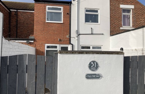 Newbiggin-by-the-Sea House | Spacious newly refurbished 3 bedroom home, close to the beach, dogs welcome.