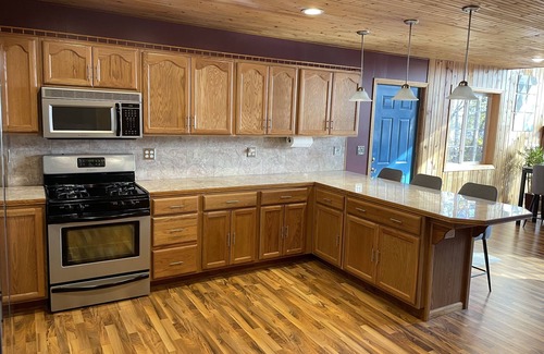 Manistee House | Spacious getaway nestled between two beautiful lakes!