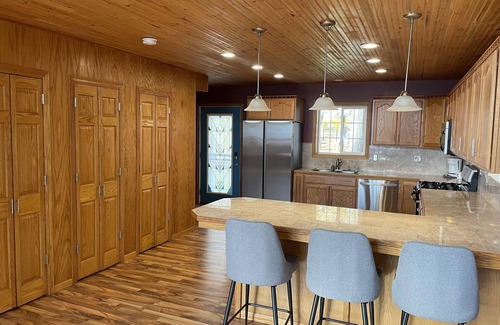 Manistee House | Spacious getaway nestled between two beautiful lakes!