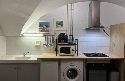 Le Glaizil Cottage | Spacious gîte, private courtyard, hiking, climbing, skiing at the foot of the mountain